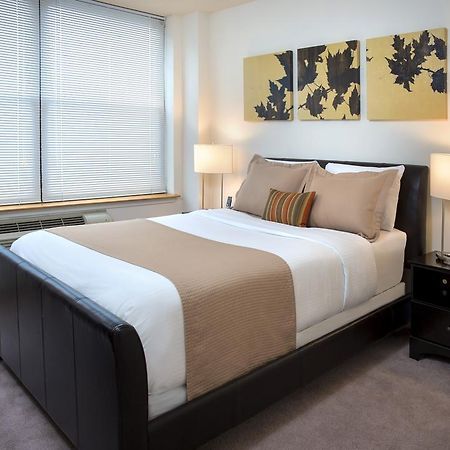 Grove Pointe - A Premier Furnished Apartment Jersey City Room photo